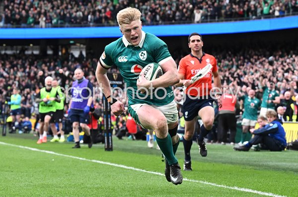 Tommy O'Brien Ireland scores v Scotland Dublin Six Nations 2026
