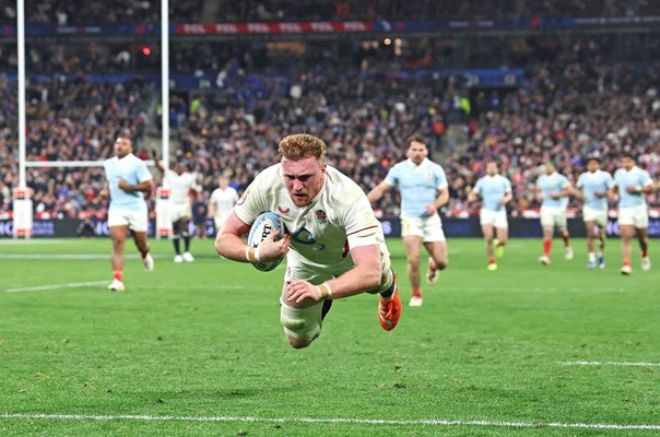 Ollie Chessum England scores v France Paris Six Nations 2026