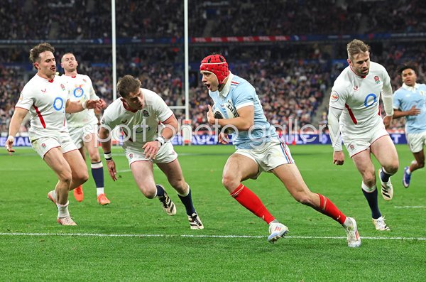 Louis Bielle-Biarrey France scores 4 tries v England Paris Six Nations 2026