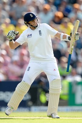 Joe Root Century England v New Zealand Headingley 2013