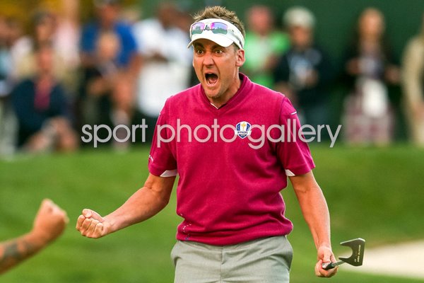 Ian Poulter Europe celebrates comeback win Day 2 Fourballs Ryder Cup 2012