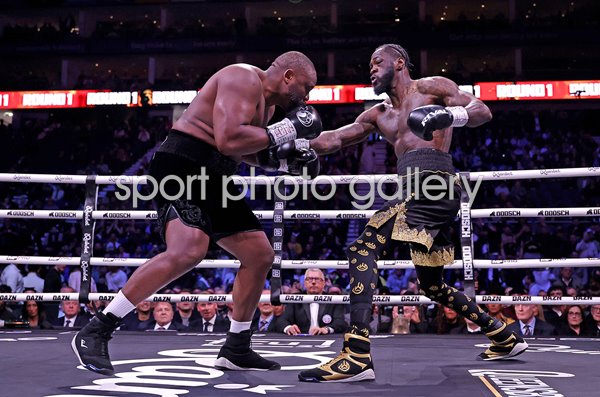 Deontay Wilder punches Dereck Chisora epic heavyweight fight London 2026