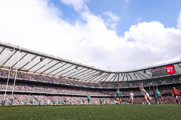 Ellie Kildunne England scores v Ireland Women's Six Nations Twickenham 2026