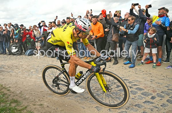 Wout van Aert Belgium cobblestones Paris-Roubaix 2026