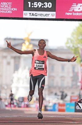 Sabastian Sawe Kenya World Record 1:59:30 London Marathon 2026
