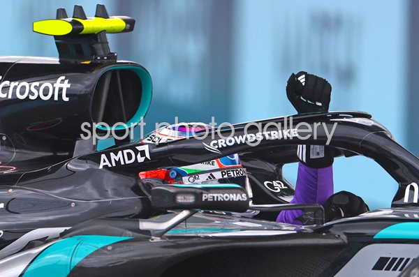 Kimi Antonelli Italy driving Mercedes to win Miami Grand Prix 2026