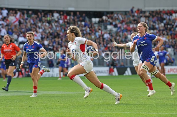 Ellie Kildunne England scores v France Women's Six Nations Bordeaux 2026