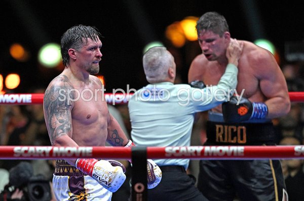 Referee stops Oleksandr Usyk v Rico Verhoeven Cairo Egypt 2026