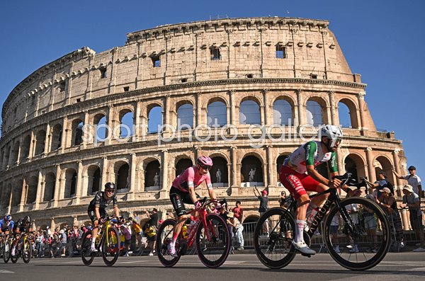 Jonas Vingegaard Denmark Colosseum Rome Giro d'Italia 2026