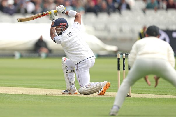 Emilio Gay England hits 1st ball in Tests for 4 v New Zealand Lord's 2026