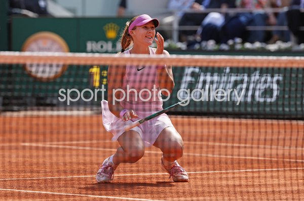 Mirra Andreeva winning moment French Open Final Roland Garros Paris 2026