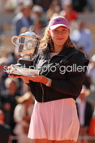 Mirra Andreeva French Open Champion Roland Garros Paris 2026