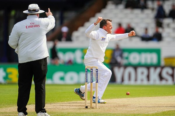 Graeme Swann wicket England v New Zealand 2013