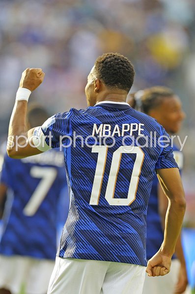 Kylian Mbappe France celebrates v Sweden Last 32 New Jersey World Cup 2026