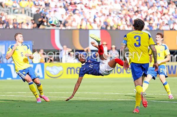 Michael Olise France overhead kick v Sweden Last 32 New Jersey World Cup 2026