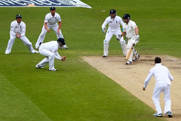 Graeme Swann 10 wickets v New Zealand Headingley 2013