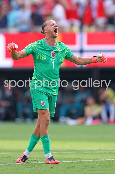 Orjan Nyland Norway celebrates v Brazil Last 16 World Cup 2026