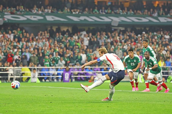 Harry Kane England penalty v Mexico Last 16 Azteca Stadium World Cup 2026
