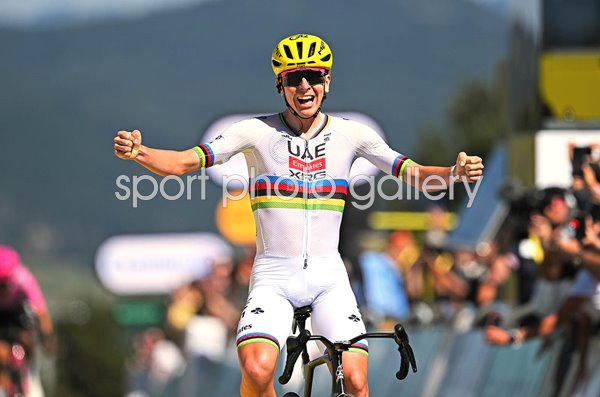 Tadej Pogacar Slovenia celebartes Stage 3 win Tour de France 2026