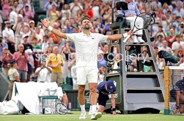 Novak Djokovic celebrates marathon win v Felix Auger-Aliassime Wimbledon 2026