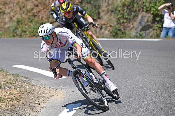 Tadej Pogacar Slovenia descends Stage 6 Tour de France 2026