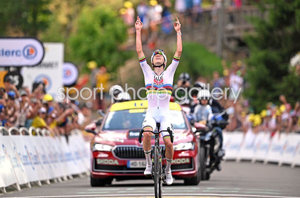 Tadej Pogacar Slovenia wins Stage 6 Tour de France 2026