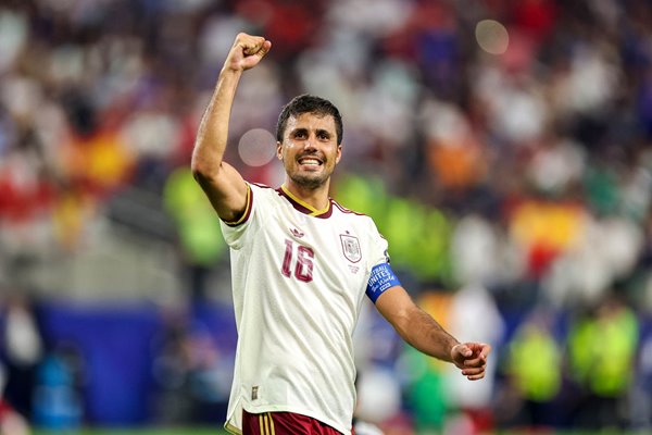 Rodri Spain celebrates win v France semi final Dallas World Cup 2026