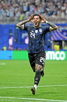 Enzo Fernandez Argentina celebrates goal v England semi final World Cup 2026