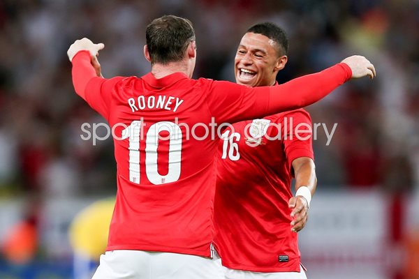Alex Oxlade Chamberlain & Wayne Rooney v Brazil 2013
