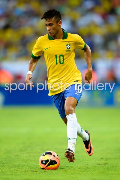 Neymar Brazil v England - Maracana Stadium 2013