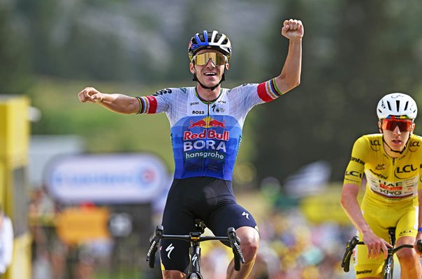 Remco Evenepoel Belgium beats Tadej Pogacar Stage 15 Tour de France 2026