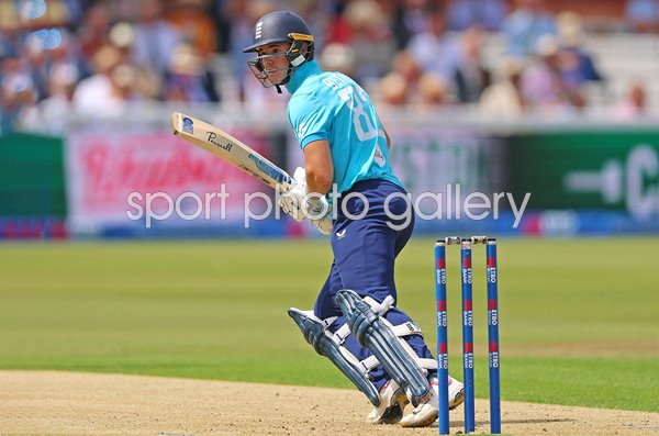 Jacob Bethell England batting v India 3rd ODI Lord's 2026