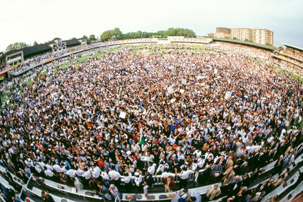 Crowds on the pitch - Cricket World Cup 1983