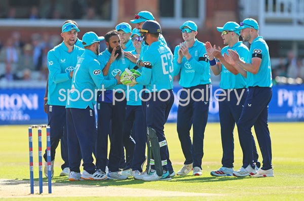 England celebrate Adil Rashid wicket v India 3rd ODI Lord's 2026