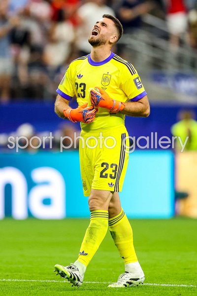 Unai Simon Spain v France World Cup semi final Texas 2026