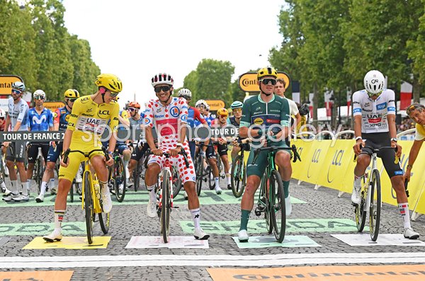 Tadej Pogacar, Richard Carapaz, Mads Pedersen & Isaac Del Toro Paris Tour 2026