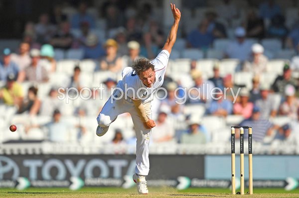 Sonny Baker England bowls v New Zealand Oval Test 2026