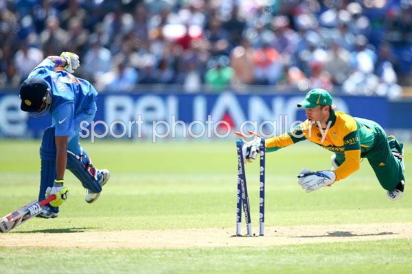 Ravindra Jadeja & AB de Villiers India v South Africa SWALEC Stadium 2013