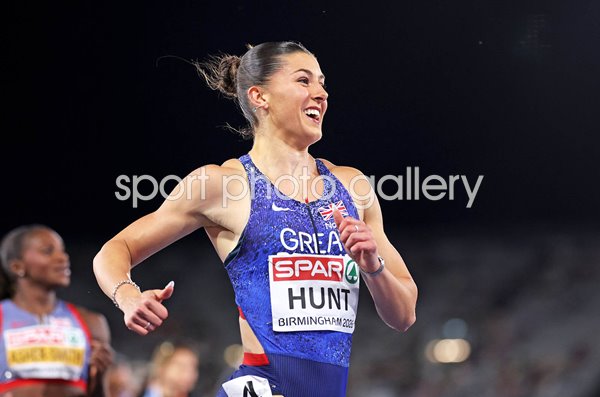 Amy Hunt Great Britain celebrates 100m Gold European Athletics Birmingham 2026 