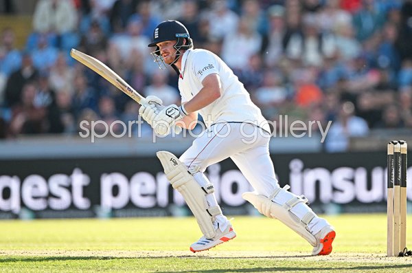 Jordan Cox England bats v Pakistan Headingley Test Match 2026