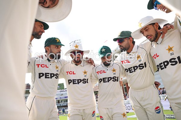 Pakistan captain Babar Azam leads team huddle v England Lord's 2026