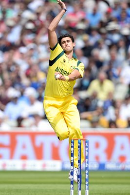 Mitchell Starc Australia bowls v England 2013