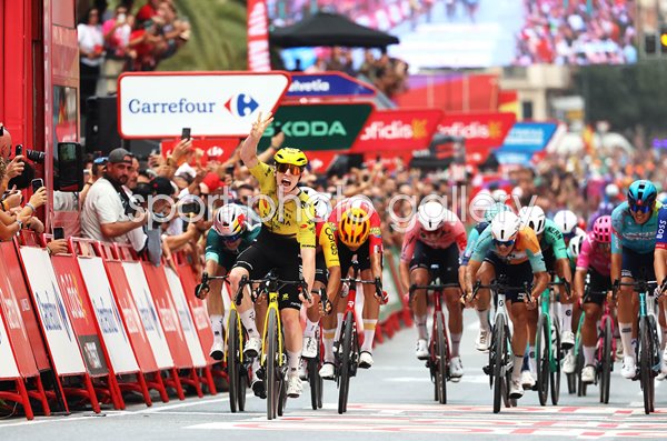 Matthew Brennan Great Britain wins Stage 11 sprint Vuelta a Espana 2026 