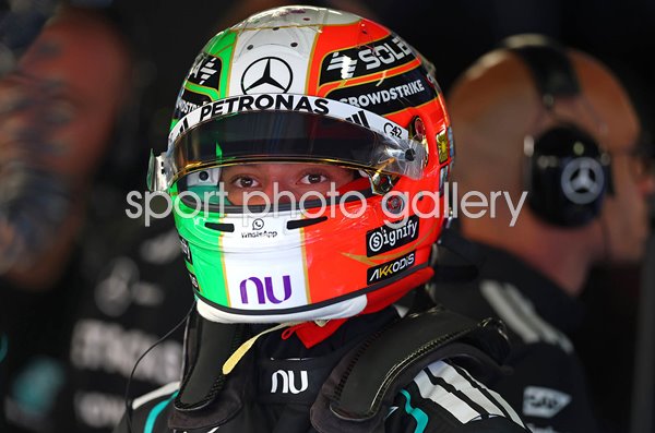 Kimi Antonelli Italy National Colours Helmet Italian Grand Prix Monza 2026