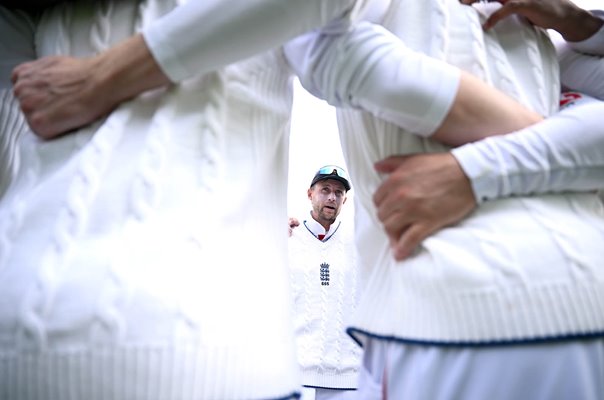 Joe Root England captain leads team huddle v Pakistan Edgbaston 2026