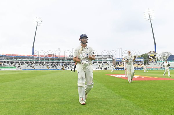 Sam Hain Warwickshire century v Leicestershire County Championship Edgbaston 2026