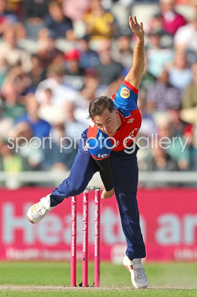Sonny Baker England bowls v Sri Lanka T20 Old Trafford 2026