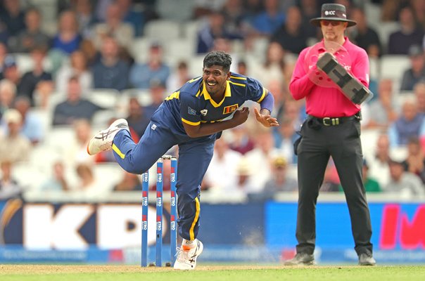 Sachindu Colombage Sri Lanka bowls v England ODI Oval 2026