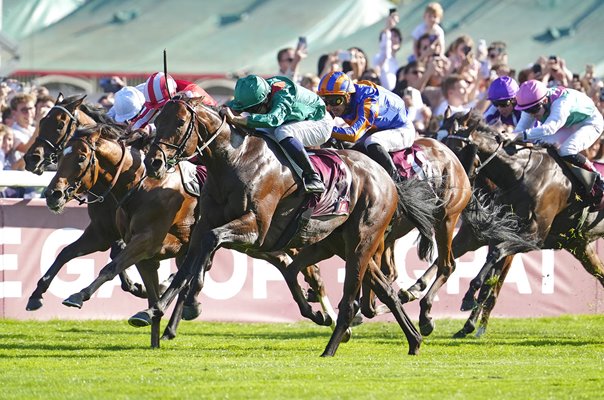 Mickaël Barzalona riding Daryz wins Prix de l'Arc de Triomphe Paris 2026