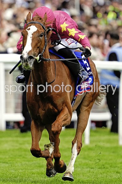 Dylan Browne McMonagle riding Thundering On wins Betfred Oaks Epsom 2026